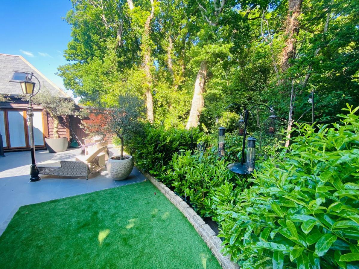 Дом отдыха Little Woodside A Beautiful New Forest Self Contained Private Luxury Annexe *