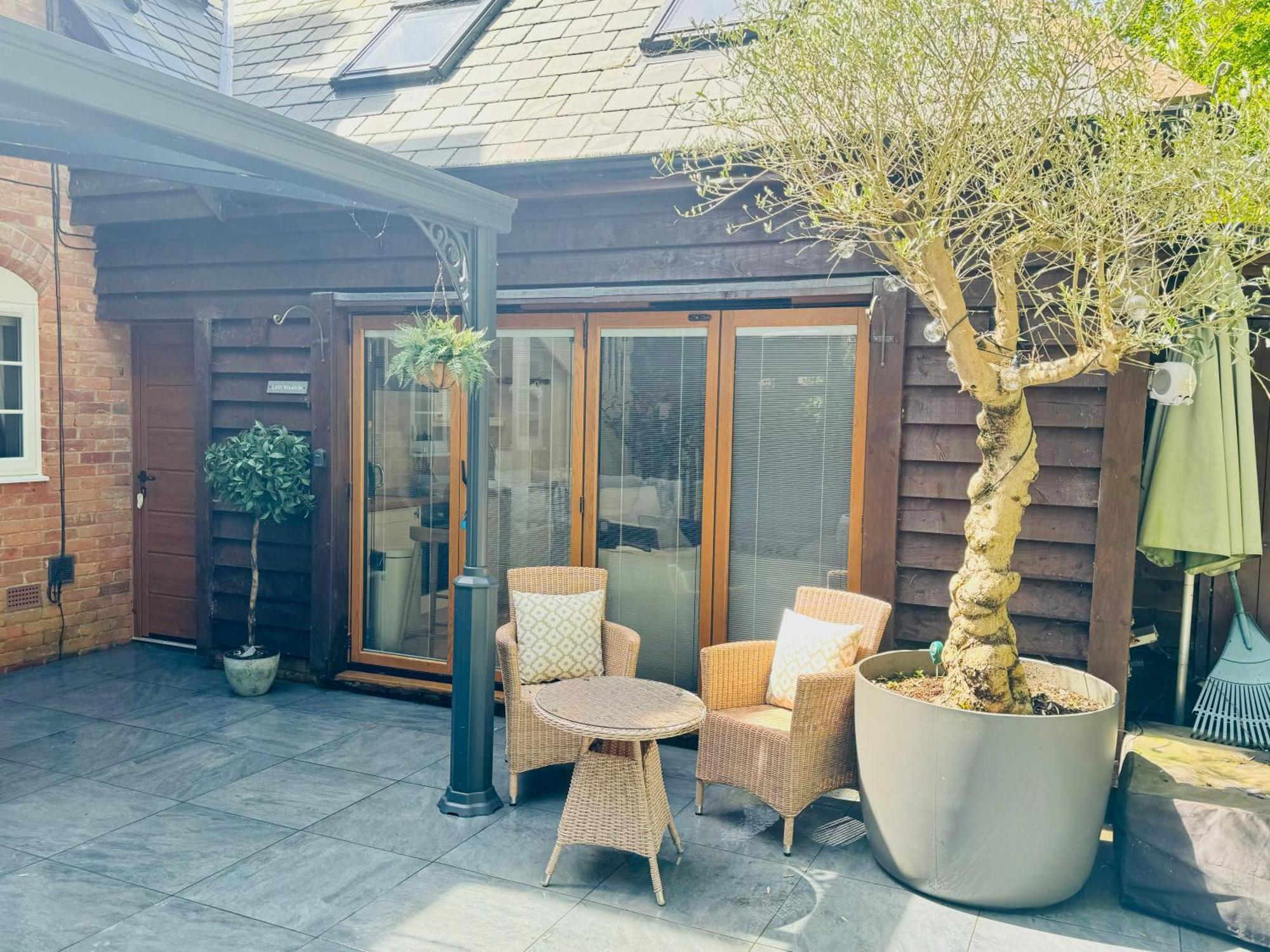 Little Woodside A Beautiful New Forest Self Contained Private Luxury Annexe Нью Милтон